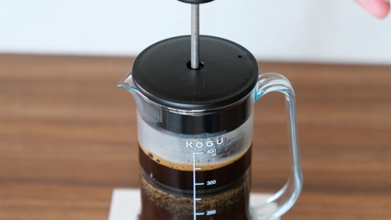 aero-press-2_5